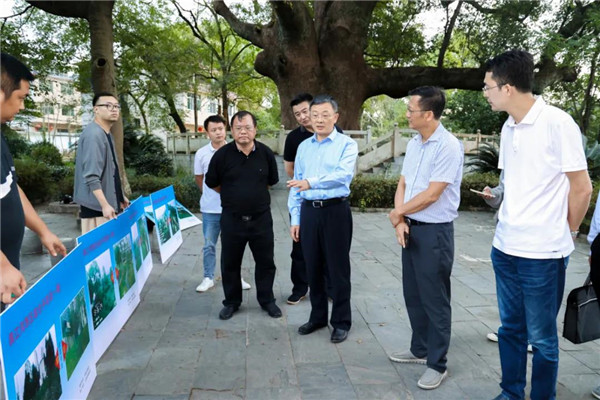 肖承貴深入市城投集團(tuán)重點(diǎn)項目建設(shè)現(xiàn)場調(diào)研